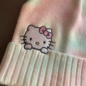 Hello Kitty pompom beanie